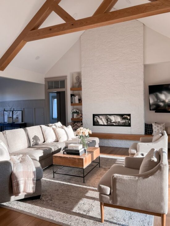 cropped-livingroomterranelson.jpg